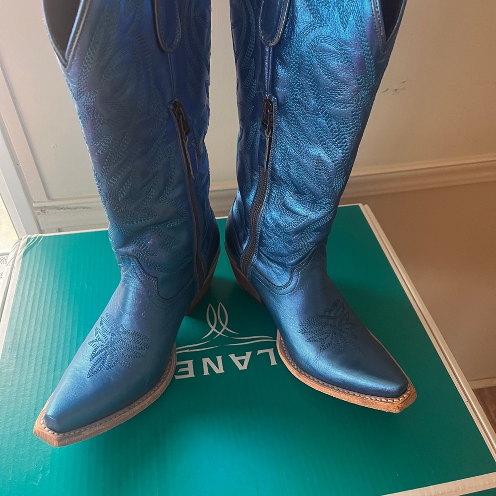 Lane cowboy boots blue worn once